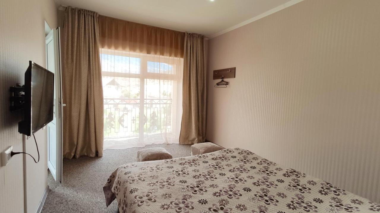 Hotel Natalia Kaji-Say Extérieur photo